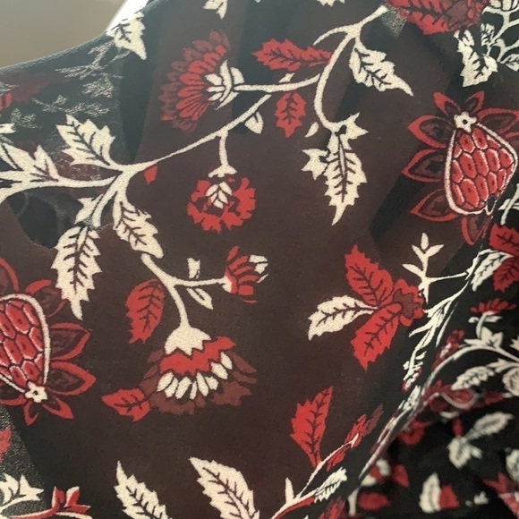 Michael Kors Black/Red And White Floral Print Layered Blouse Size L - Picture 8 of 10